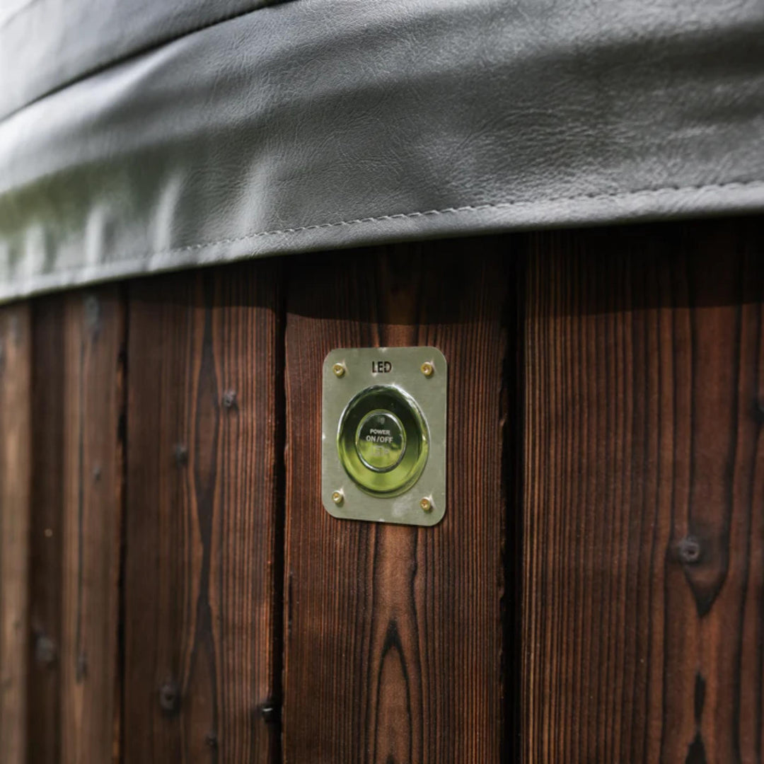 Mande Spa USA MWT4 Wood-Fired Hot Tub (4–6 Person)