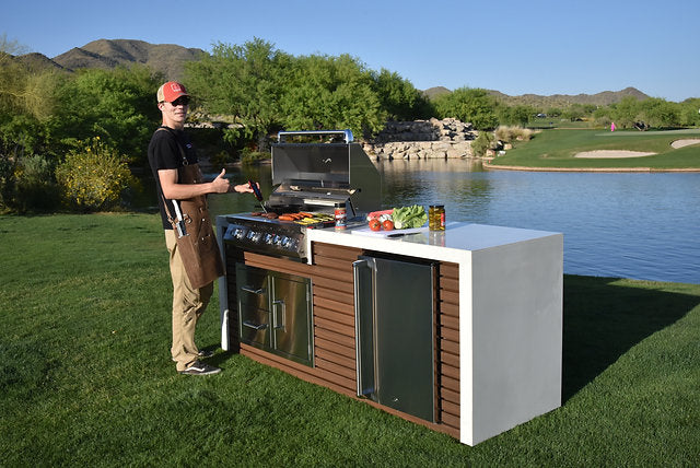 Professional Shiplap Outdoor Kitchen with 32” 4-Burner Grill and Waterfall Edge