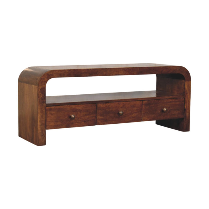 Darcy Chestnut Media Unit