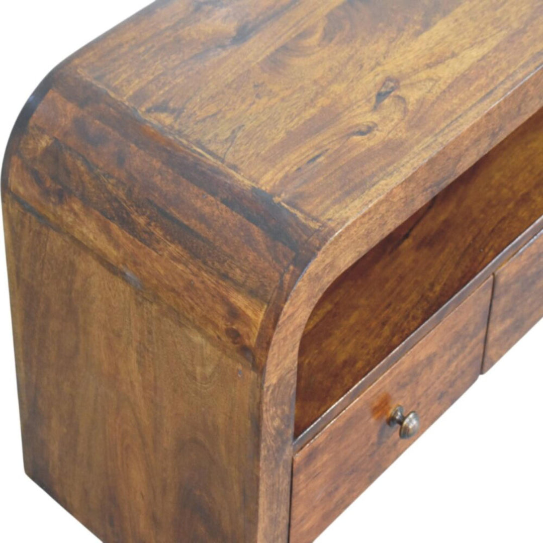 Darcy Chestnut Media Unit