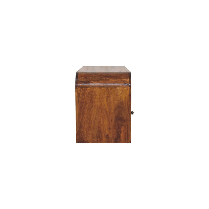 Darcy Chestnut Media Unit