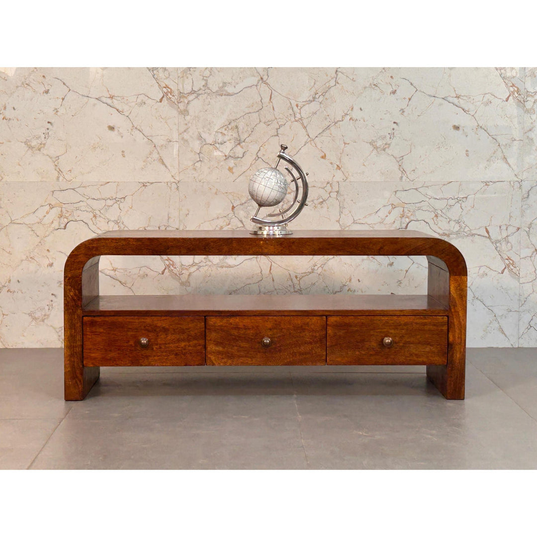 Darcy Chestnut Media Unit